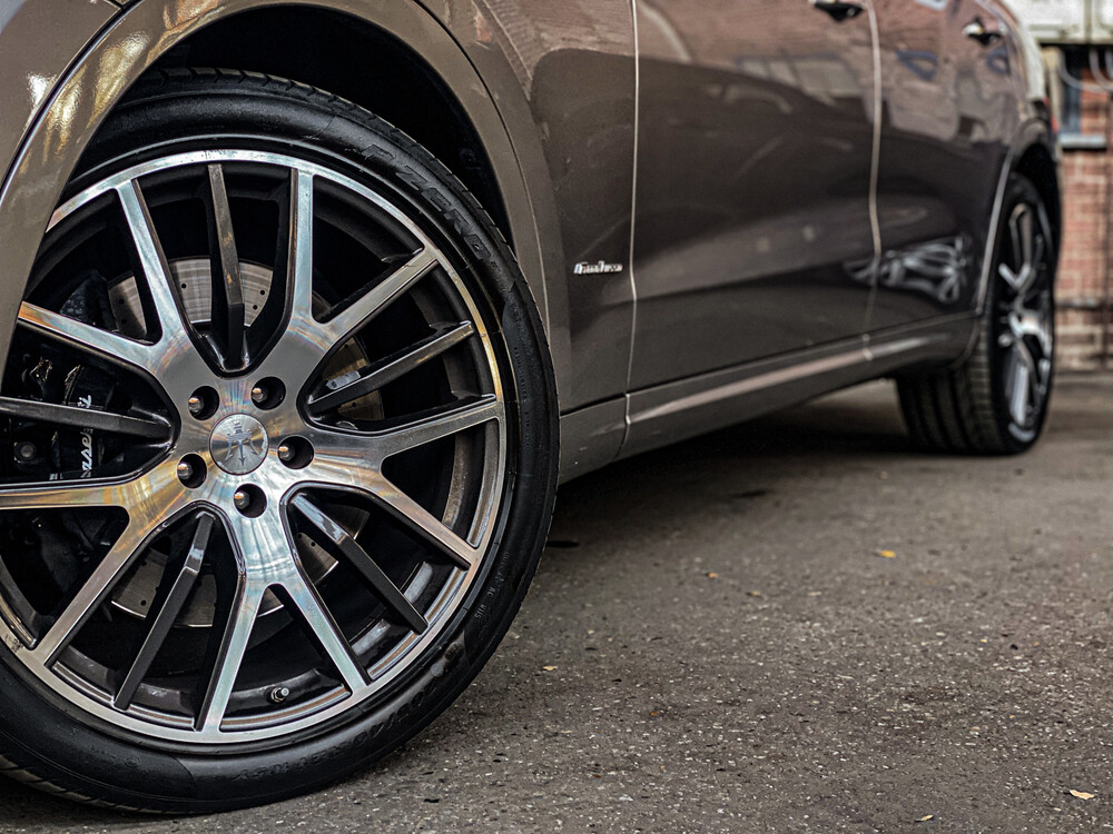 Maserati Levante S 3.0 V6 GranLusso 430pk 2019 -Org. NL- FACELIFT, XL-035-N