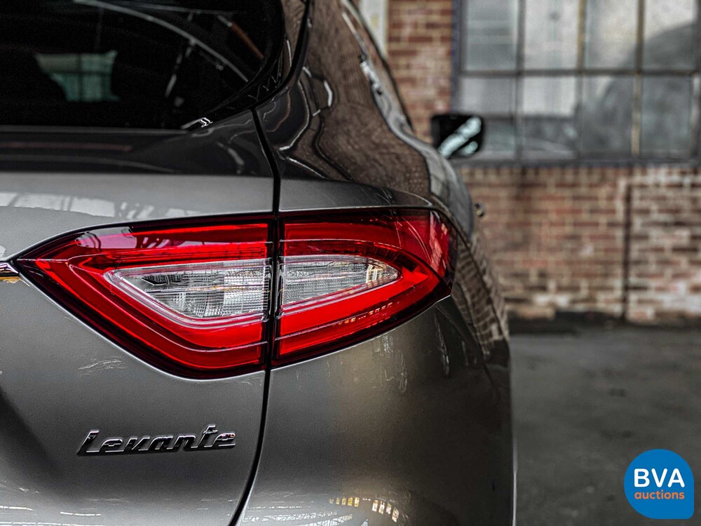 Maserati Levante S 3.0 V6 GranLusso 430pk 2019 -Org. NL- FACELIFT, XL-035-N