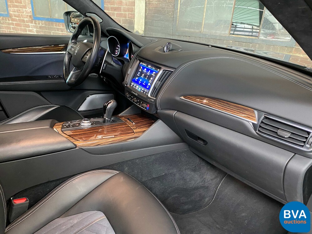 Maserati Levante S 3.0 V6 GranLusso 430pk 2019 -Org. NL- FACELIFT, XL-035-N