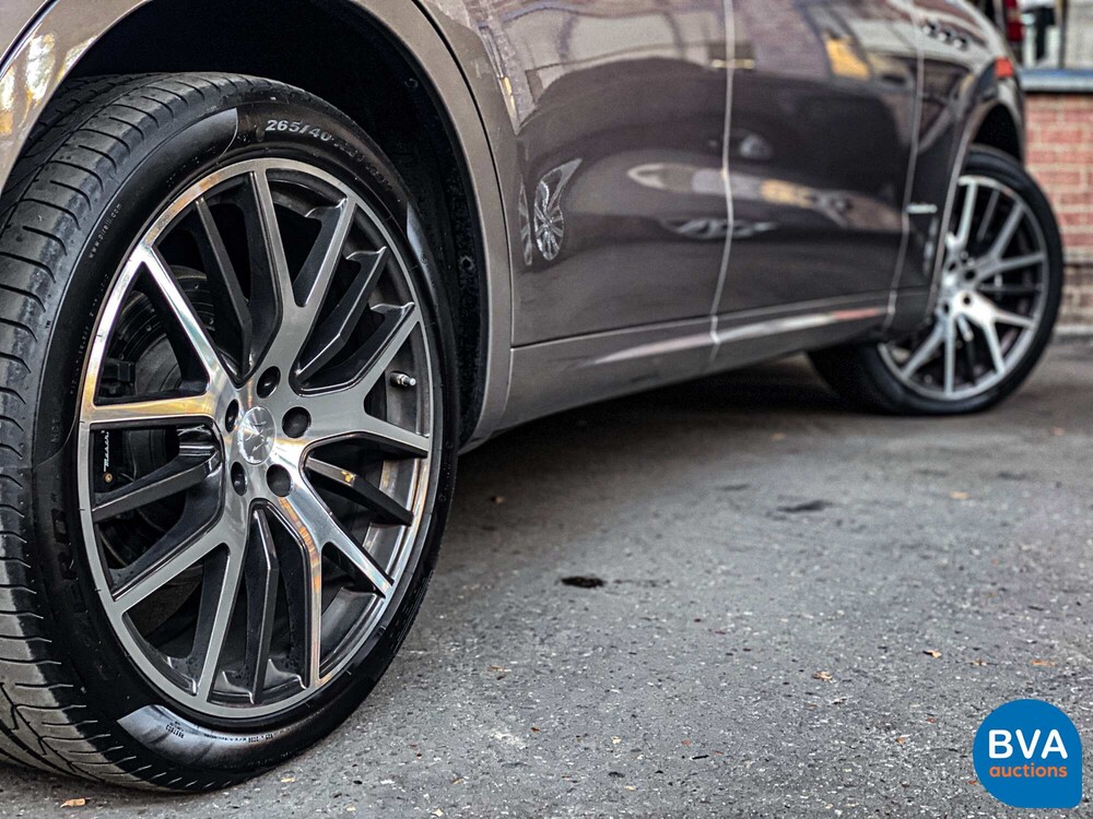 Maserati Levante S 3.0 V6 GranLusso 430pk 2019 -Org. NL- FACELIFT, XL-035-N