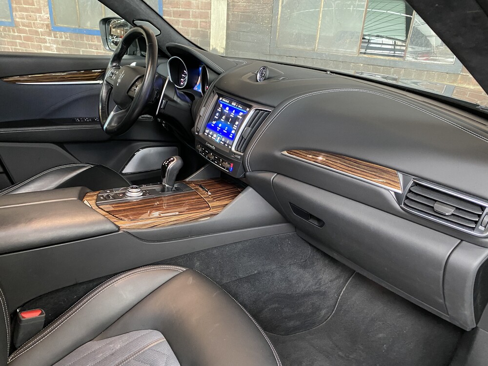 Maserati Levante S 3.0 V6 GranLusso 430pk 2019 -Org. NL- FACELIFT, XL-035-N