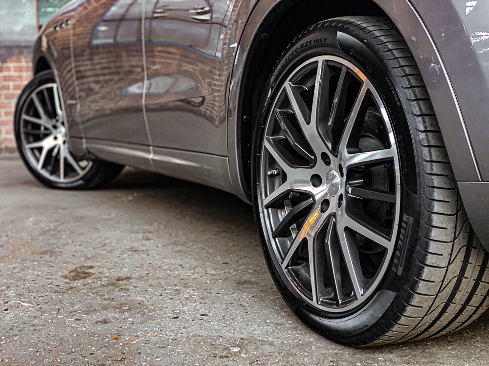 Maserati Levante S 3.0 V6 GranLusso 430pk 2019 -Org. NL- FACELIFT, XL-035-N