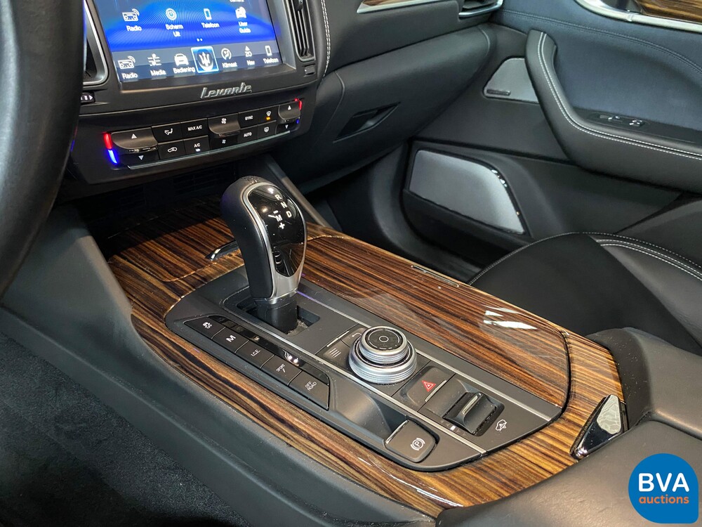 Maserati Levante S 3.0 V6 GranLusso 430pk 2019 -Org. NL- FACELIFT, XL-035-N