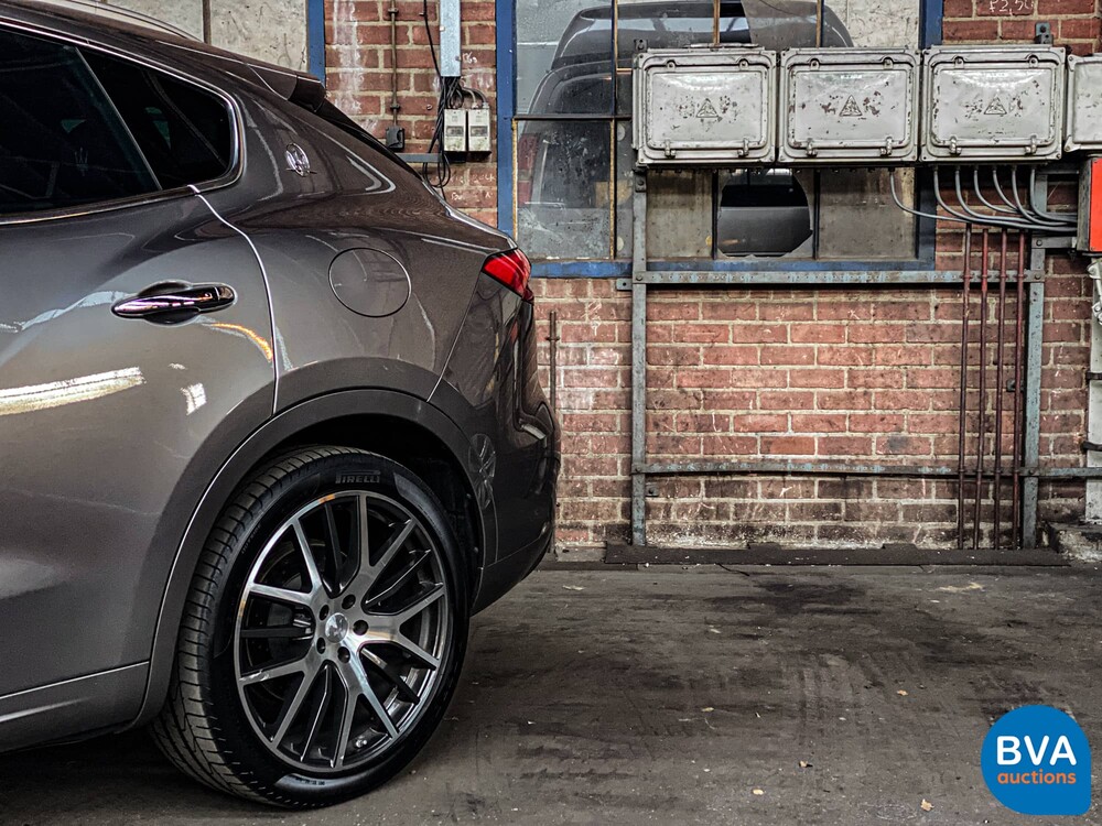 Maserati Levante S 3.0 V6 GranLusso 430pk 2019 -Org. NL- FACELIFT, XL-035-N