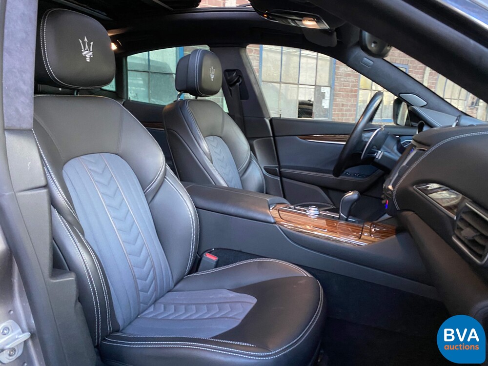 Maserati Levante S 3.0 V6 GranLusso 430pk 2019 -Org. NL- FACELIFT, XL-035-N