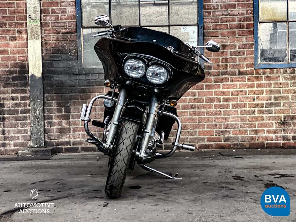 2004 Harley Davidson FLTRI Road Glide.