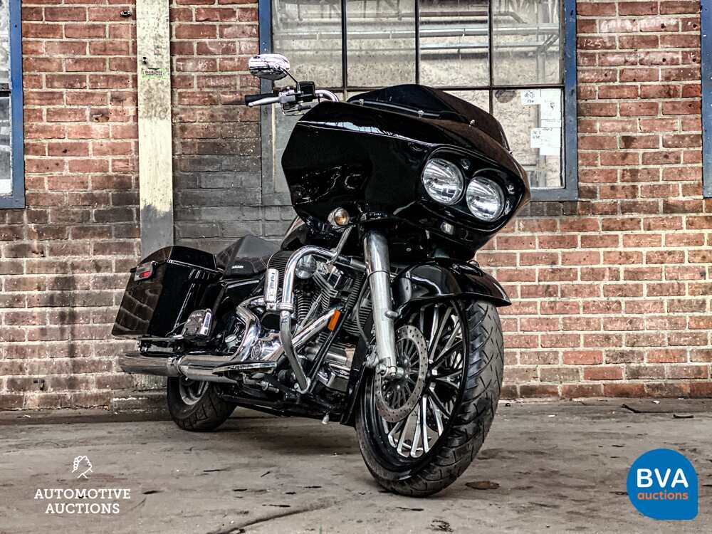 2004 Harley Davidson FLTRI Road Glide.