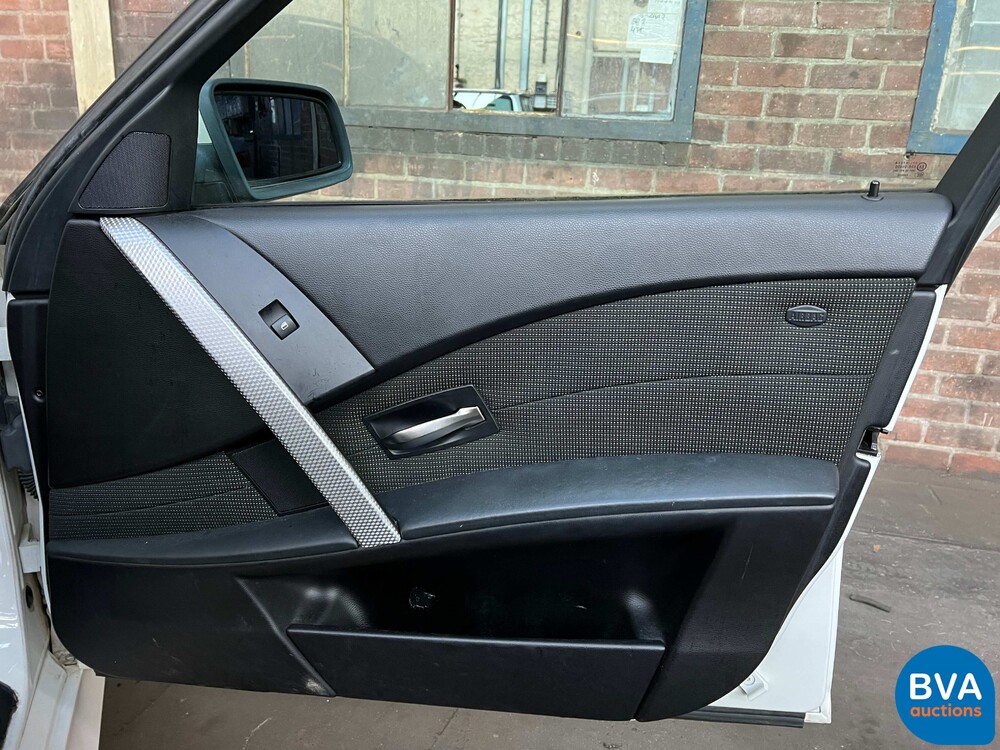 BMW 530i M-Sport E60 231pk 2004 5-serie -Youngtimer-