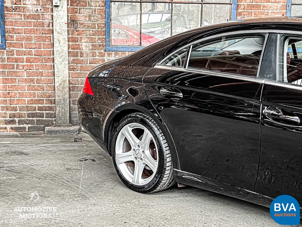 Mercedes-Benz CLS500 5.0 V8 306pk 2005 CLS-Klasse -Youngtimer-.