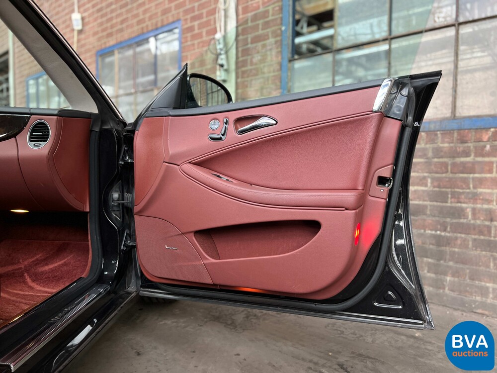 Mercedes-Benz CLS500 5.0 V8 306pk 2005 CLS-Klasse -Youngtimer-.