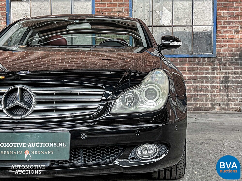 Mercedes-Benz CLS500 5.0 V8 306pk 2005 CLS-Klasse -Youngtimer-.