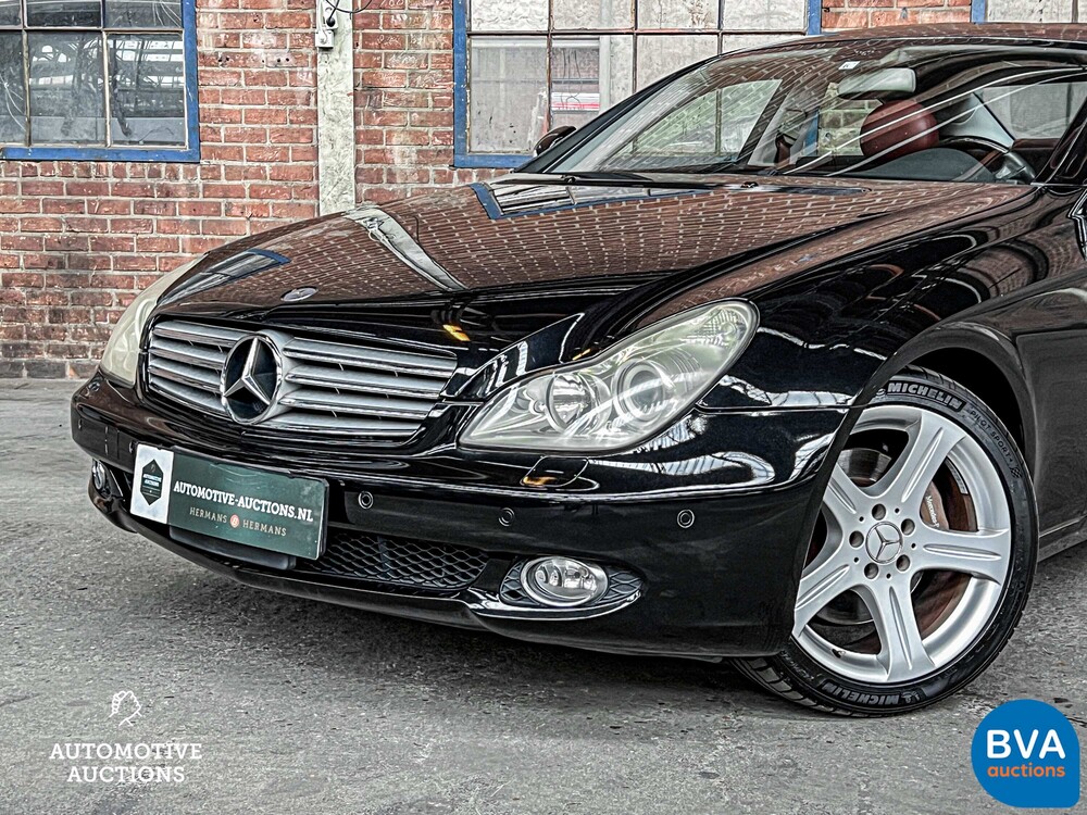 Mercedes-Benz CLS500 5.0 V8 306pk 2005 CLS-Klasse -Youngtimer-.