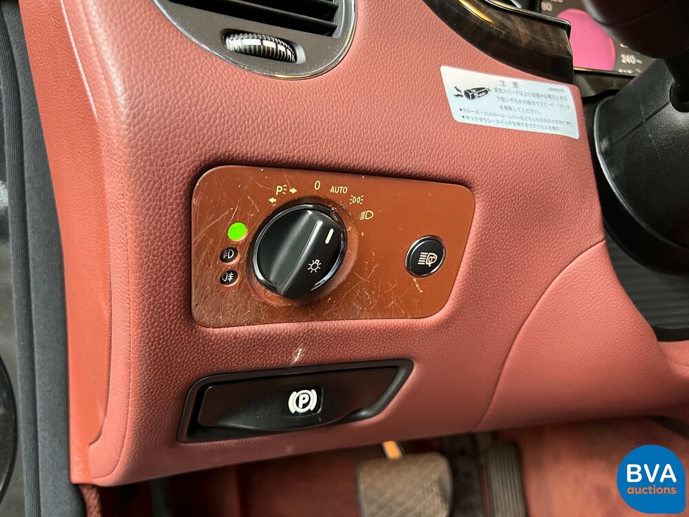 Mercedes-Benz CLS500 5.0 V8 306pk 2005 CLS-Klasse -Youngtimer-.