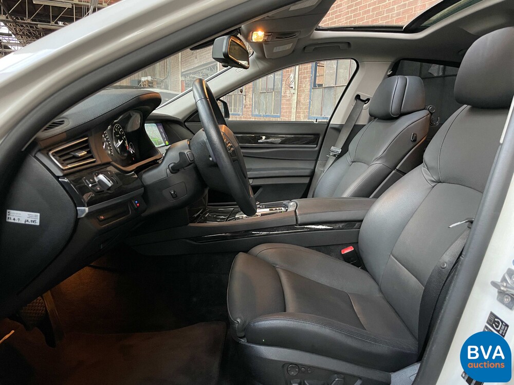 BMW ActiveHybrid 7 F04 4.4 465hp 2011 7 series.