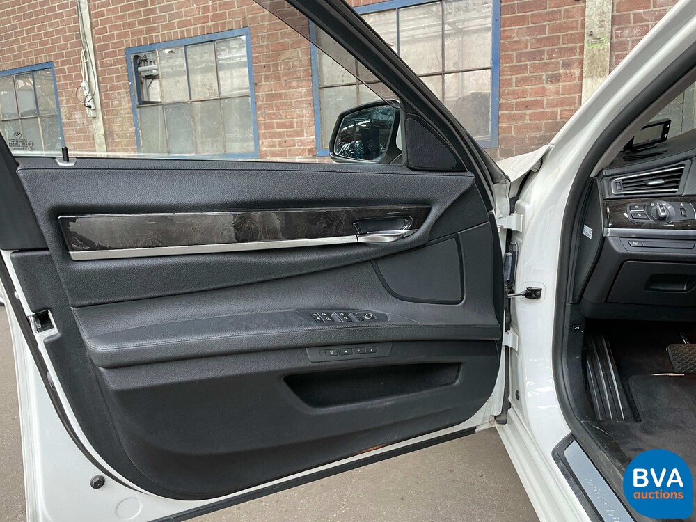 BMW ActiveHybrid 7 F04 4.4 465hp 2011 7 series.