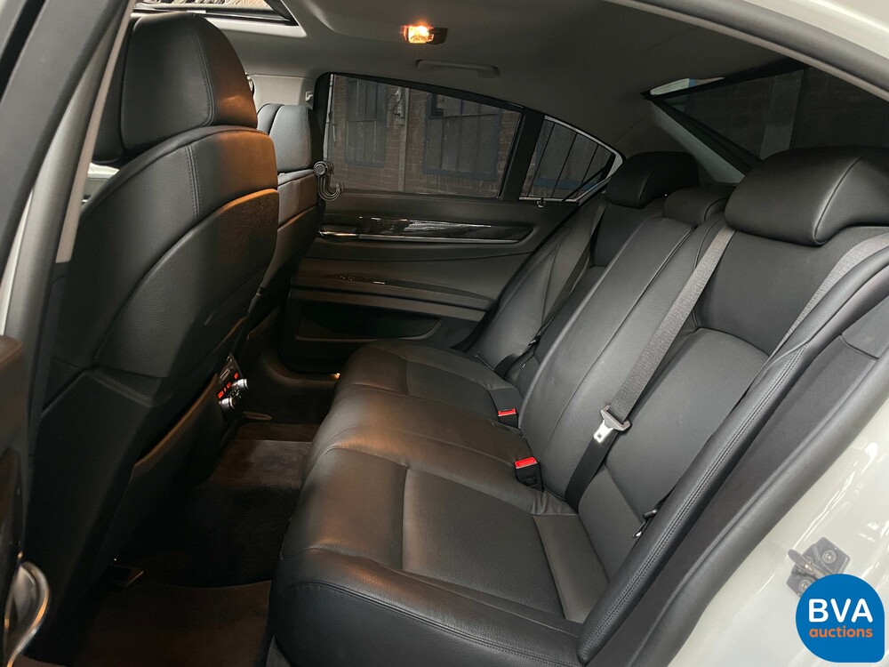 BMW ActiveHybrid 7 F04 4.4 465hp 2011 7 series.