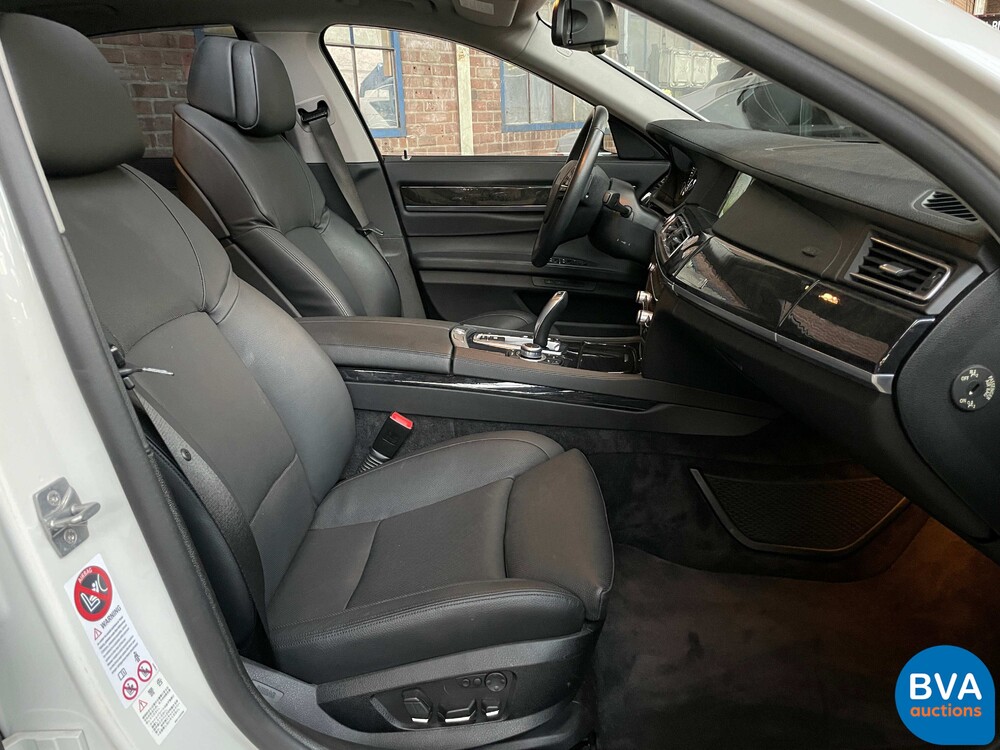 BMW ActiveHybrid 7 F04 4.4 465hp 2011 7 series.