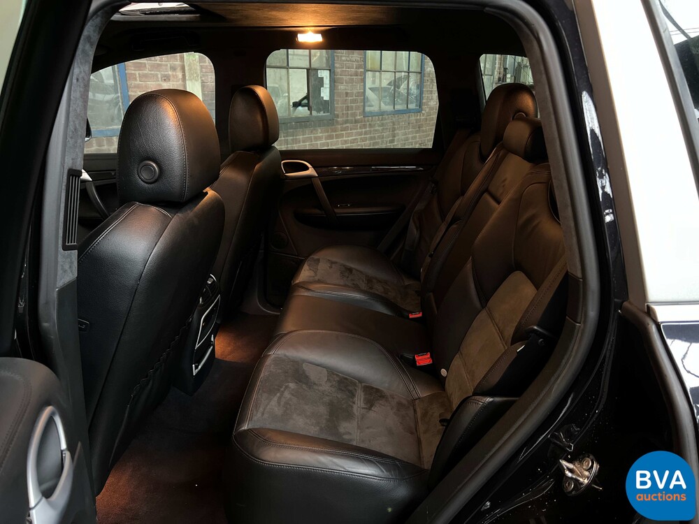 Porsche Cayenne Turbo S4.8 V8 550PS 2008 -Youngtimer-.