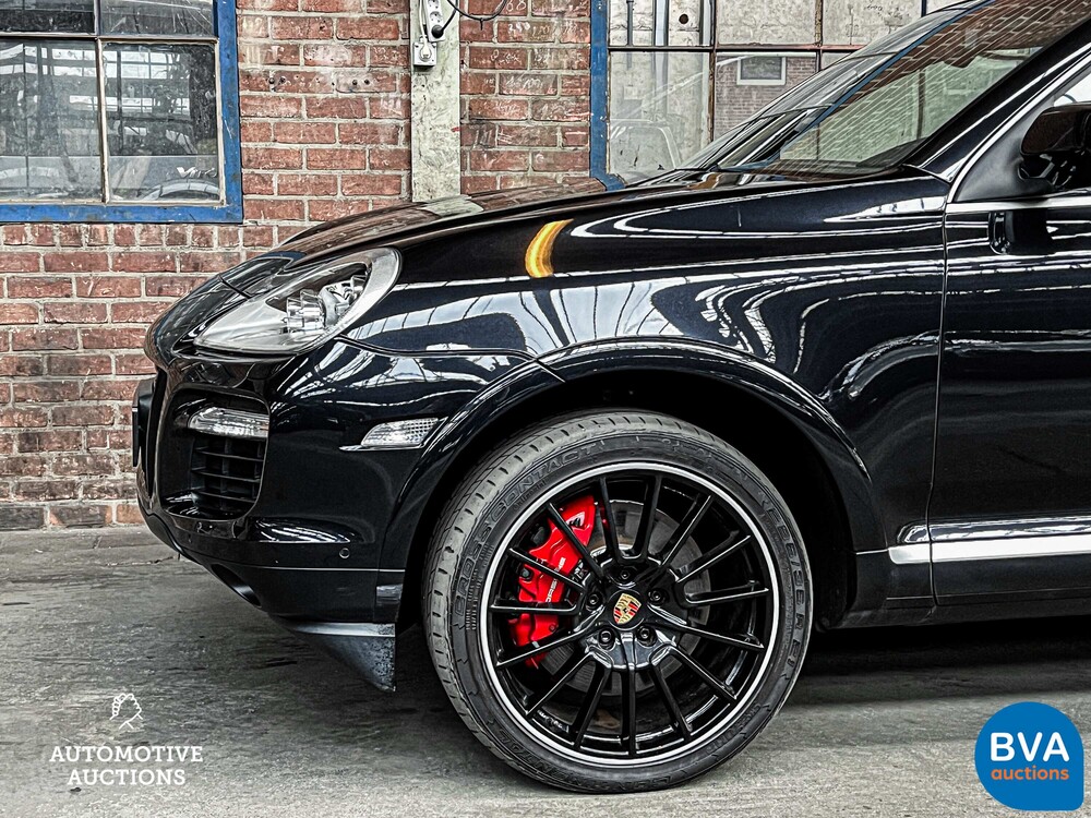 Porsche Cayenne Turbo S4.8 V8 550PS 2008 -Youngtimer-.