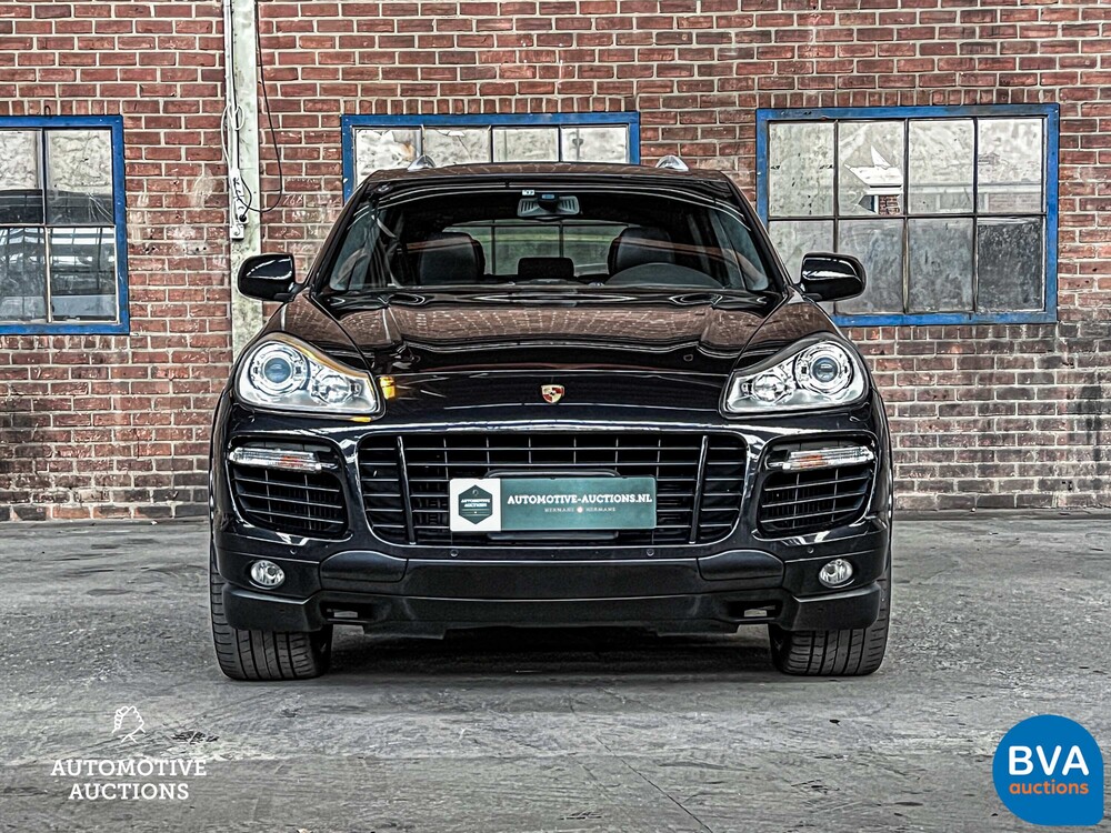 Porsche Cayenne Turbo S4.8 V8 550PS 2008 -Youngtimer-.