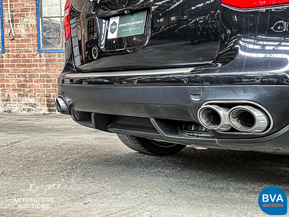 Porsche Cayenne Turbo S4.8 V8 550PS 2008 -Youngtimer-.