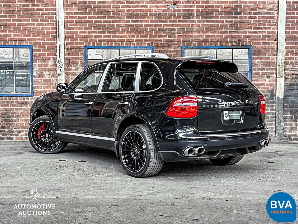 Porsche Cayenne Turbo S4.8 V8 550PS 2008 -Youngtimer-.