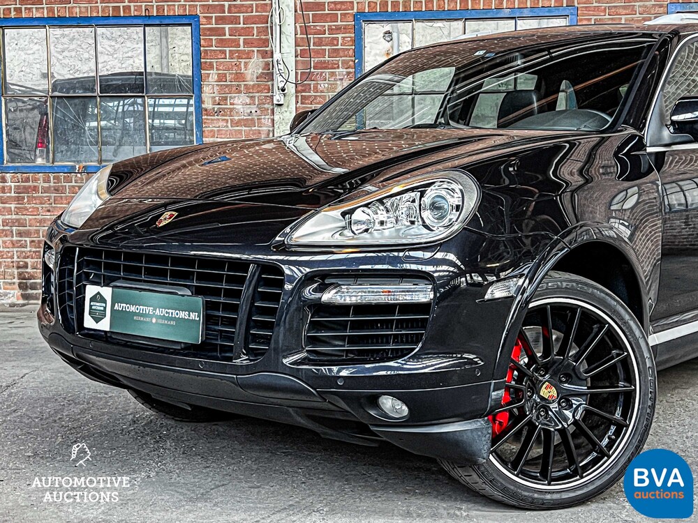 Porsche Cayenne Turbo S4.8 V8 550PS 2008 -Youngtimer-.