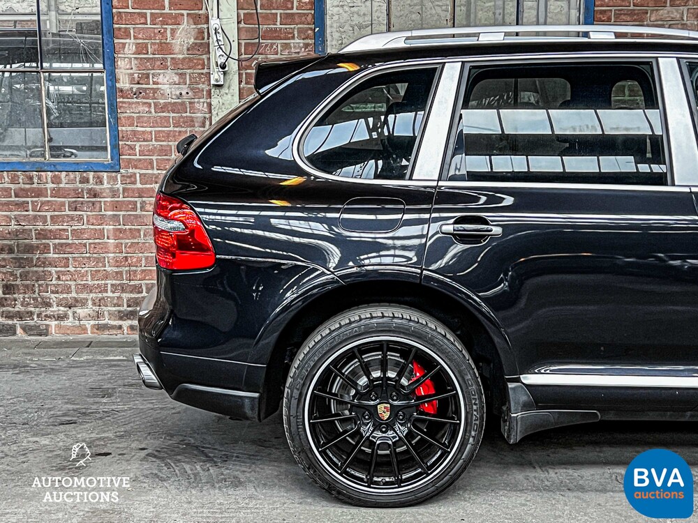Porsche Cayenne Turbo S4.8 V8 550PS 2008 -Youngtimer-.