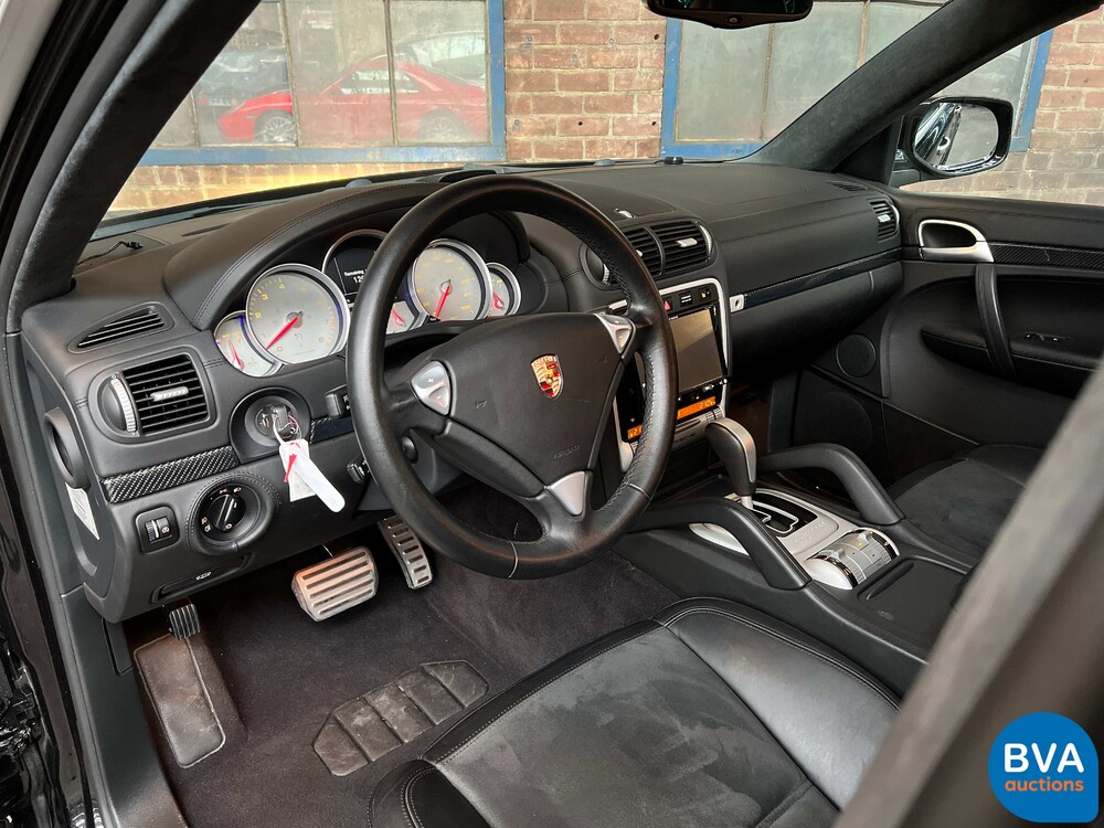 Porsche Cayenne Turbo S4.8 V8 550PS 2008 -Youngtimer-.