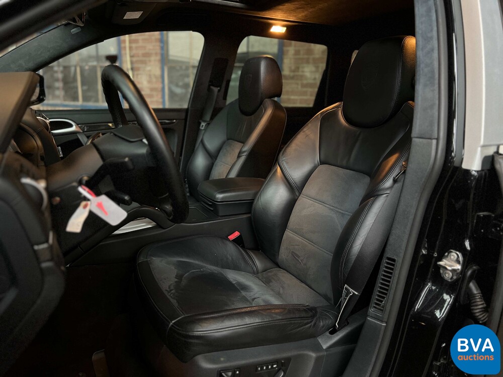 Porsche Cayenne Turbo S4.8 V8 550PS 2008 -Youngtimer-.