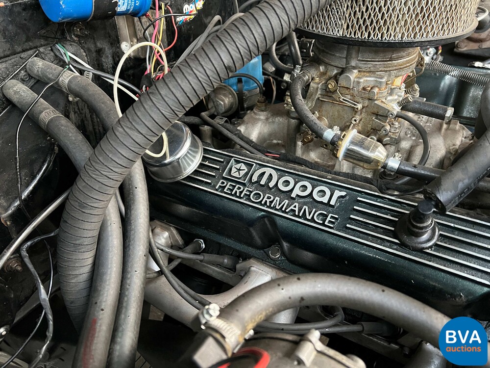 Ausweichen D200 5.9 182 PS 1974, 65-YD-23.