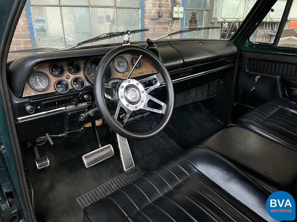 Ausweichen D200 5.9 182 PS 1974, 65-YD-23.