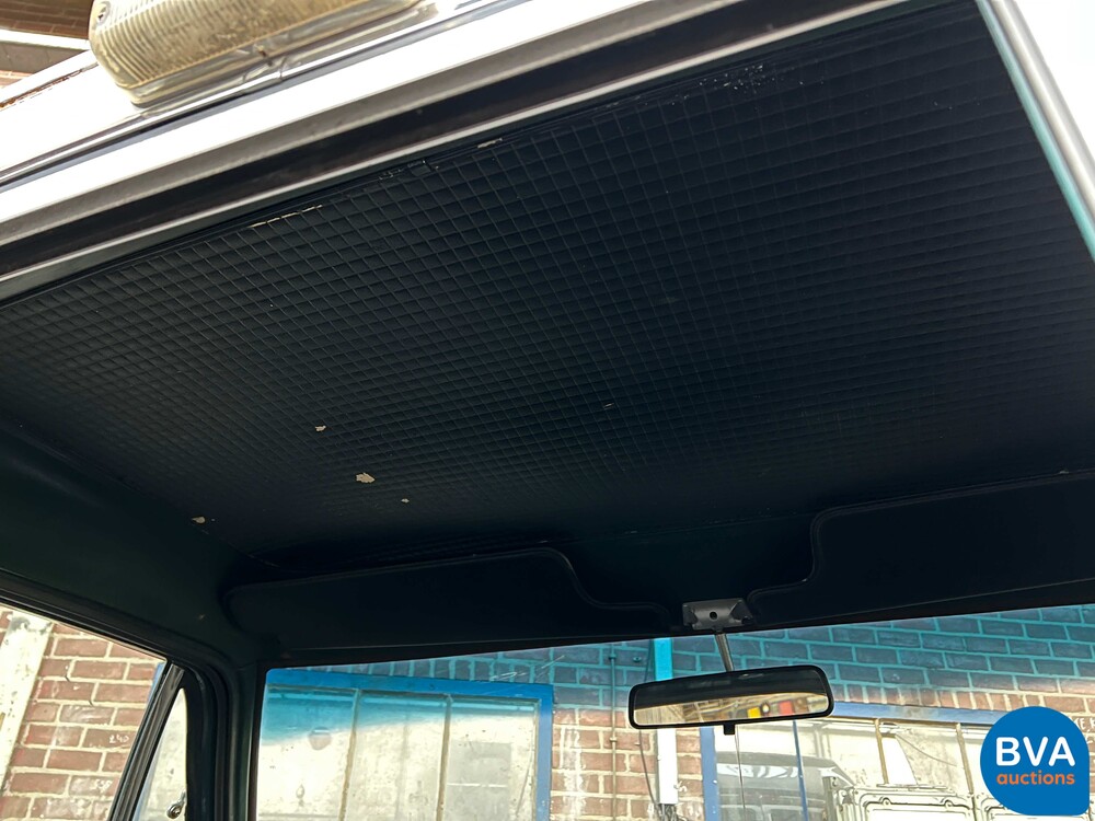 Ausweichen D200 5.9 182 PS 1974, 65-YD-23.