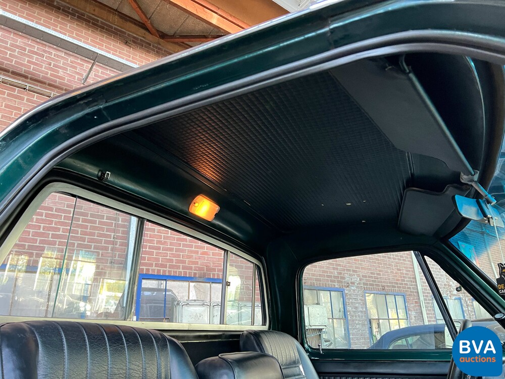 Ausweichen D200 5.9 182 PS 1974, 65-YD-23.