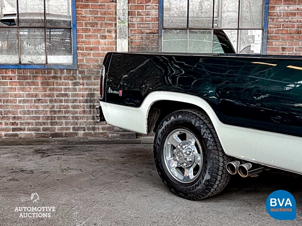 Ausweichen D200 5.9 182 PS 1974, 65-YD-23.