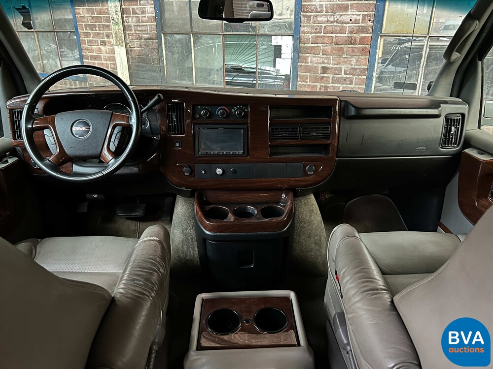 G.mr.c. Savana Camper Van 2008 GMC.