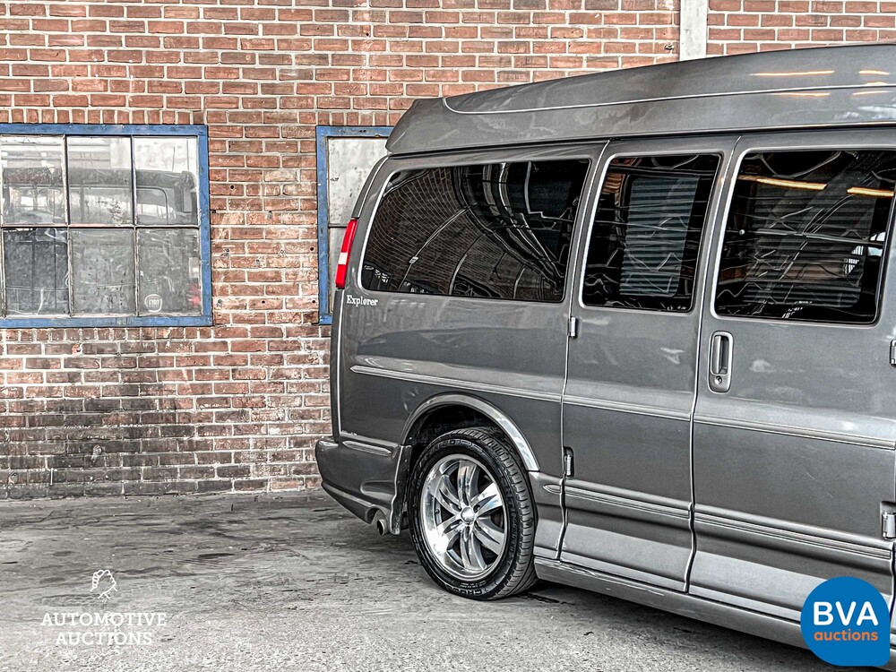 G.mr.c. Savana Camper Van 2008 GMC.