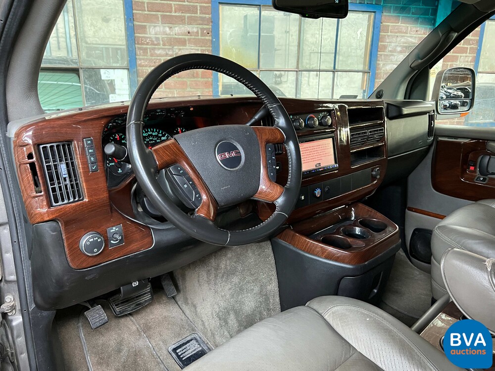 G.mr.c. Savana Camper Van 2008 GMC.