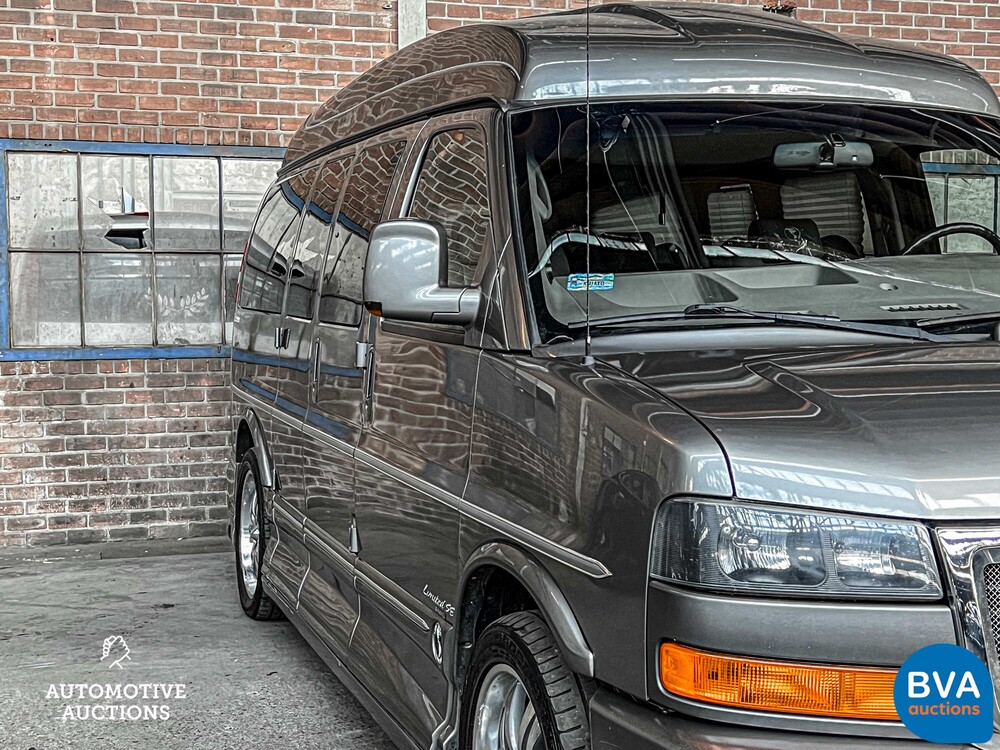 G.mr.c. Savana Camper Van 2008 GMC.