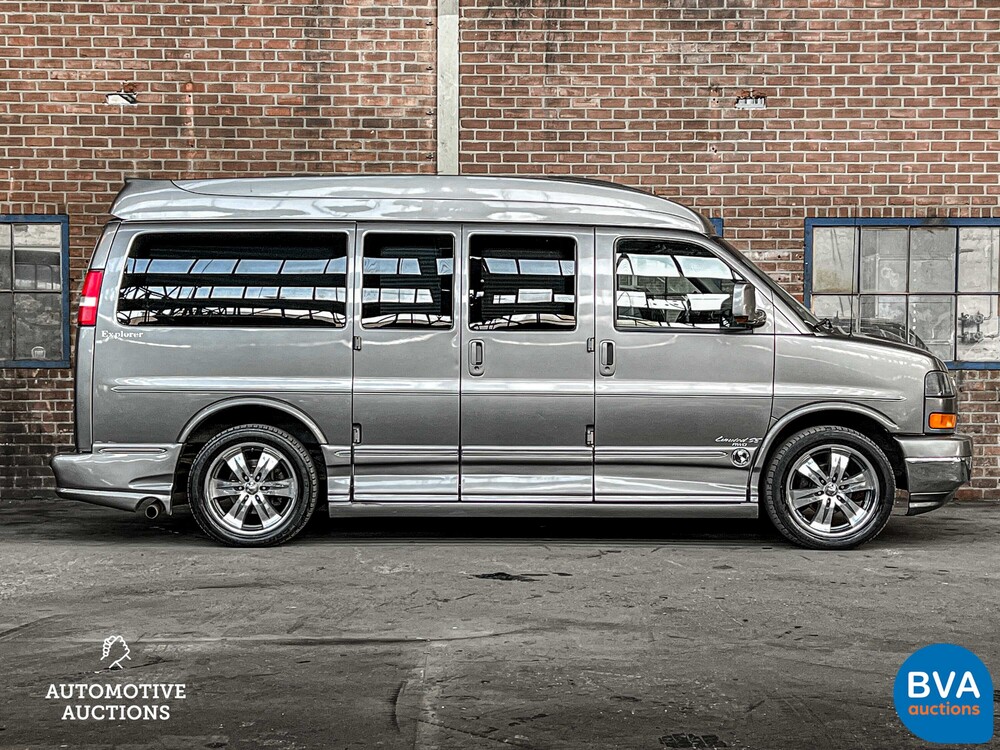 G.mr.c. Savana Camper Van 2008 GMC.