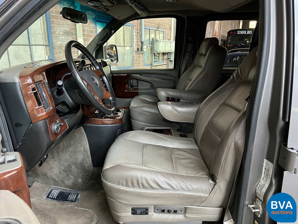 G.mr.c. Savana Camper Van 2008 GMC.