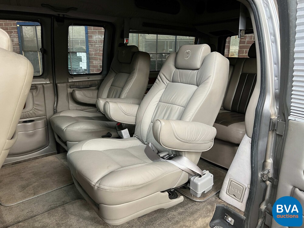 G.mr.c. Savana Camper Van 2008 GMC.