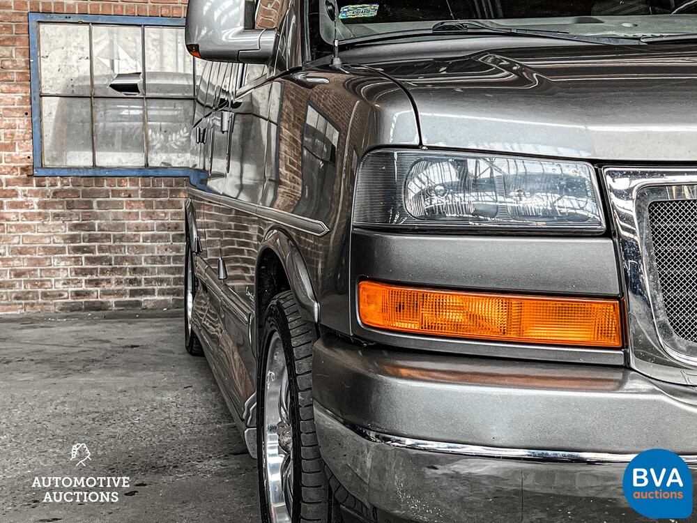G.mr.c. Savana Camper Van 2008 GMC.