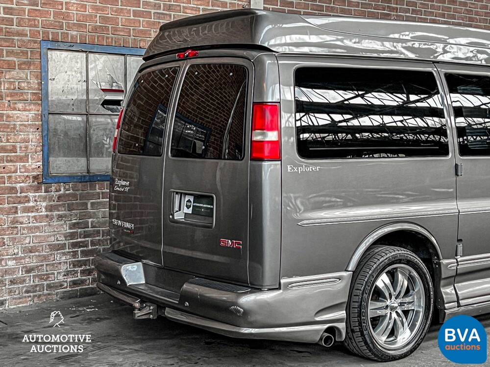 G.mr.c. Savana Camper Van 2008 GMC.