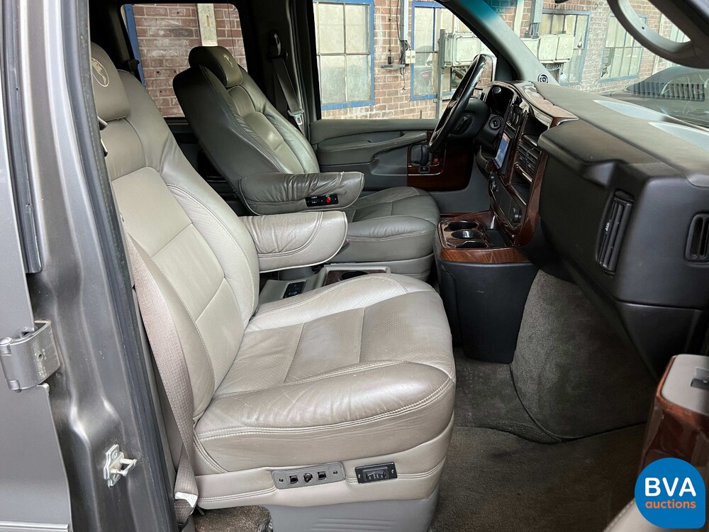 G.mr.c. Savana Camper Van 2008 GMC.