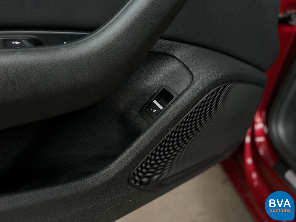 Audi A4 Avant 2.0 TDI S-Line 150pk 2017 -Org. NL-, NL-149-D