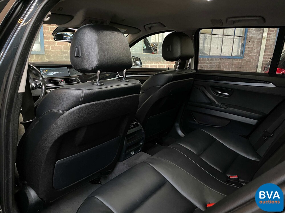 BMW 535d Touring High Executive FACELIFT 299pk 2010 5-Serie, J-061-BD