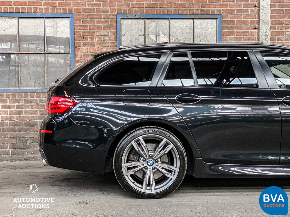 BMW 535d Touring High Executive FACELIFT 299pk 2010 5-Serie, J-061-BD