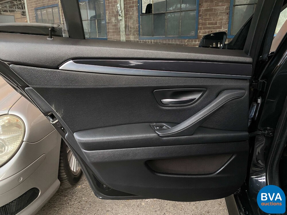 BMW 535d Touring High Executive FACELIFT 299pk 2010 5-Serie, J-061-BD