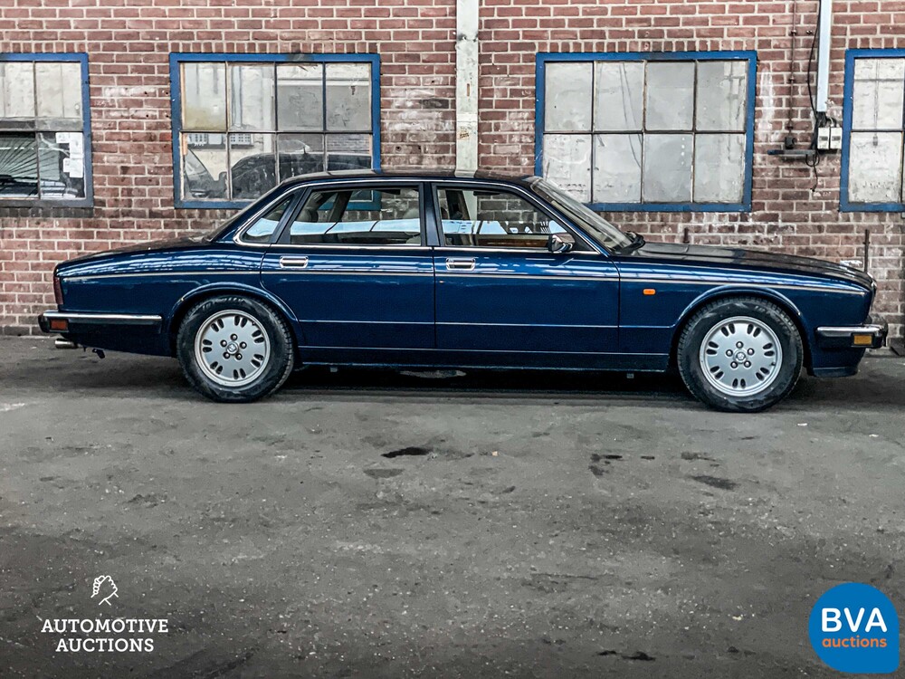 Jaguar XJ3.2 LE 203PS 1994 -Org. NL-, JJ-LX-16.